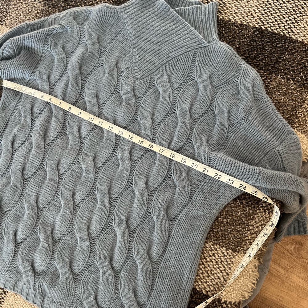 Cable-Knit Cashmere Sweater - Slate Gray Blue - Picture 4 of 5